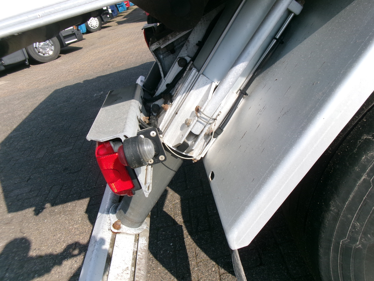 Επικαθήμενο ανατρεπόμενο Benalu Tipper trailer alu 25 m3 + tarpaulin: φωτογραφία 11