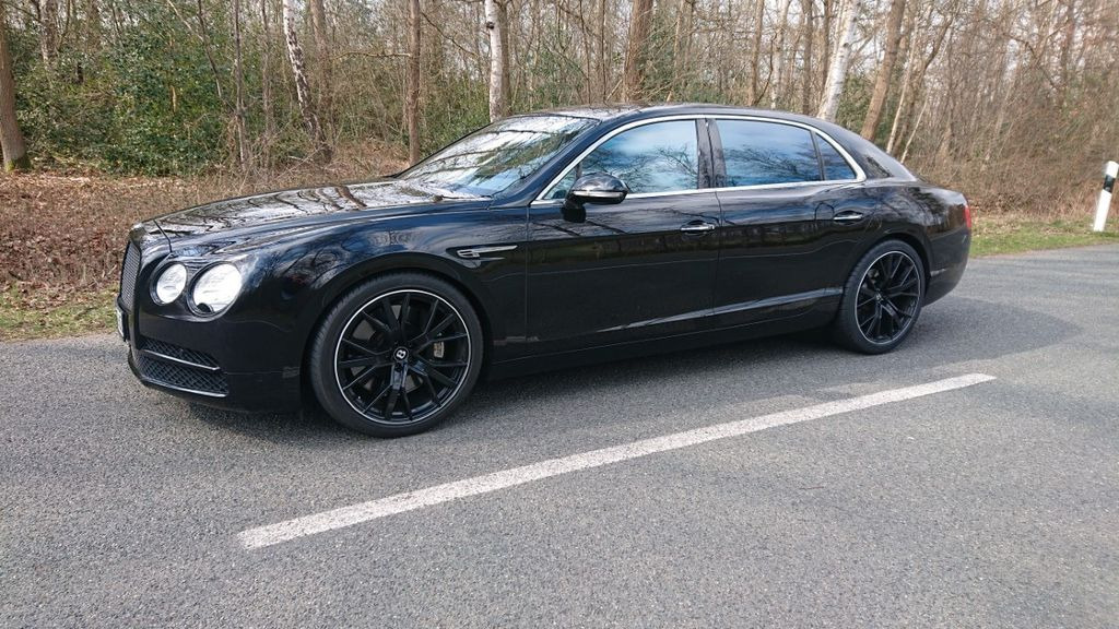 Αυτοκίνητο Bentley Flying Spur V8 all Black: φωτογραφία 16