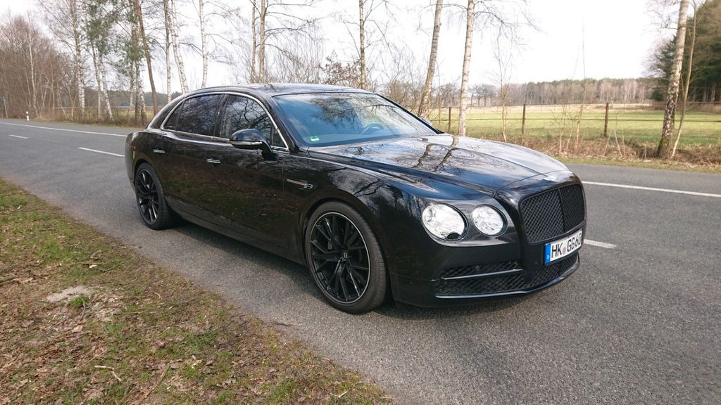 Αυτοκίνητο Bentley Flying Spur V8 all Black: φωτογραφία 13