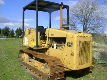 CATERPILLAR D4E SA
 - Τρακτέρ