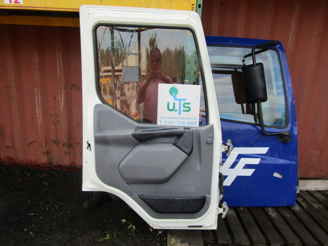 Καμπίνα και εσωτερικό για Φορτηγό DAF LF 45/55 NEARSIDE (PASSENGER) COMPLETE DOOR: φωτογραφία 2