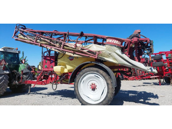 Hardi Commander Plus 4200 - 28m Twin - Συρόμενο ψεκαστικό