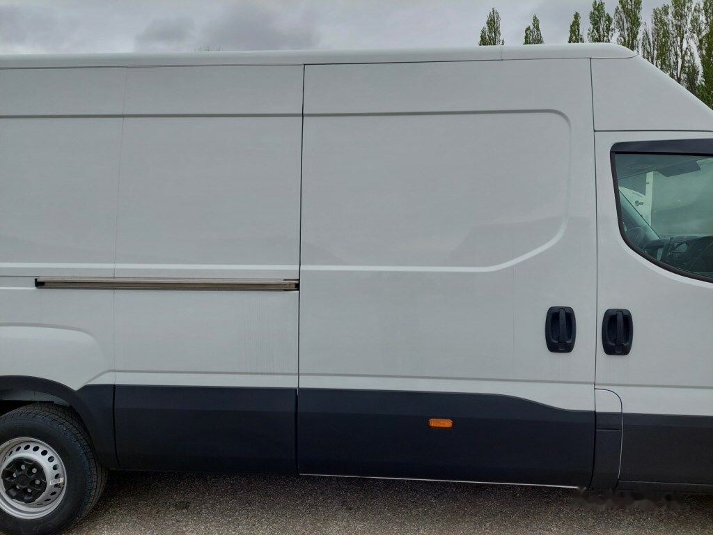 Leasing IVECO Daily 35S16V 4x2 IVECO Daily 35S16V 4x2: φωτογραφία 12