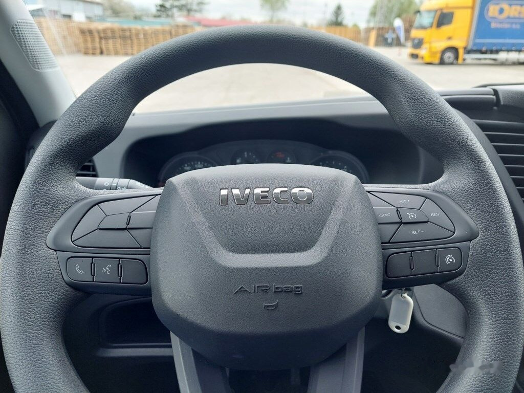 Leasing IVECO Daily 35S16V 4x2 IVECO Daily 35S16V 4x2: φωτογραφία 31