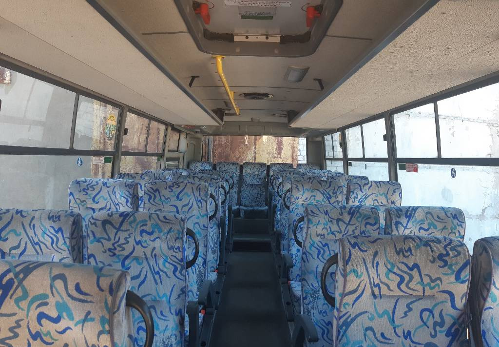 Προαστιακό λεωφορείο Isuzu Turquoise: φωτογραφία 5