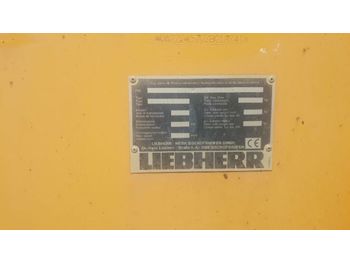 Ελαστιχοφόρος φορτωτής LIEBHERR L576: φωτογραφία 1