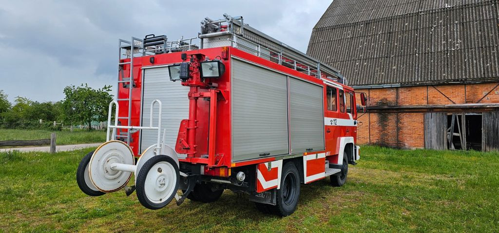Πυροσβεστικό όχημα MAN 12.232 Allrad Feuerwehr mit Sperren: φωτογραφία 4