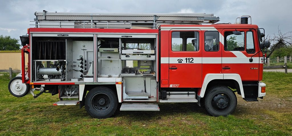 Πυροσβεστικό όχημα MAN 12.232 Allrad Feuerwehr mit Sperren: φωτογραφία 12