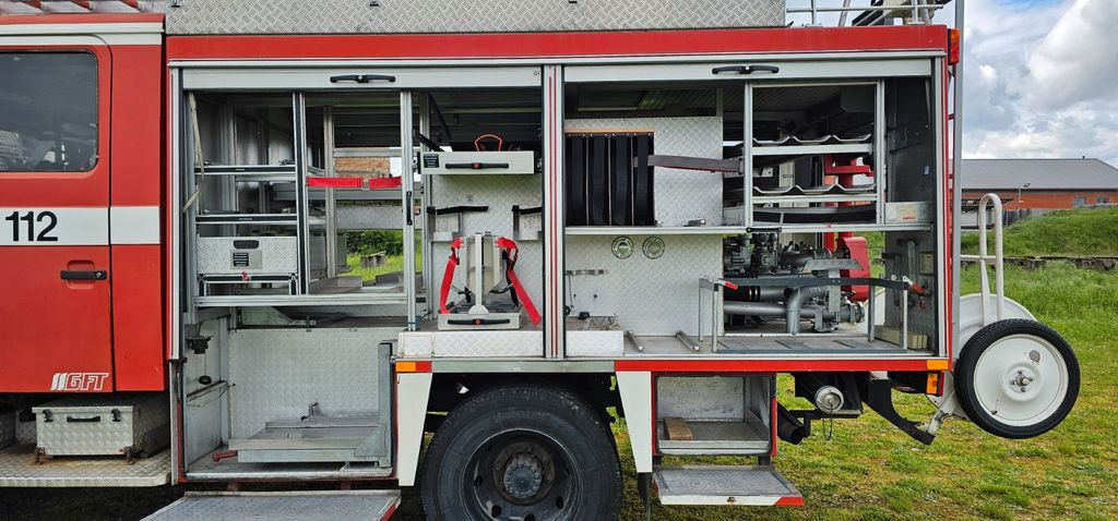 Πυροσβεστικό όχημα MAN 12.232 Allrad Feuerwehr mit Sperren: φωτογραφία 11
