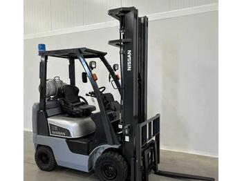 Nissan 9841- AL01A16D  - Περονοφόρο όχημα