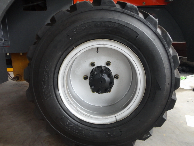 Καινούριο Ελαστικό για Ελαστιχοφόρος φορτωτής QINGDAO PROMISING China Wheel Loader Tire 12-16.5-12PR: φωτογραφία 2