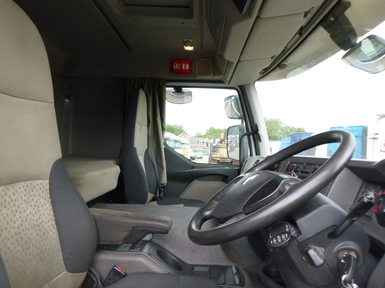 Φορτηγό με ανοιχτή καρότσα, Φορτηγό με γερανό Renault Premium 380 dxi 6x2 RHD + HMF 2620-K4: φωτογραφία 21