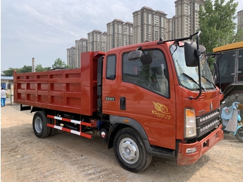 Φορτηγό ανατρεπόμενο για τη μεταφορά ενσίρωσης SINOTRUK Howo Dump truck 4x2: φωτογραφία 1