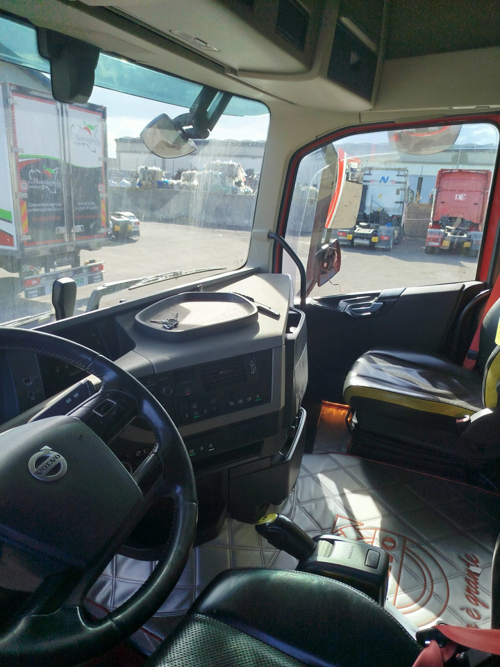 Φορτηγό με ανοιχτή καρότσα VOLVO FH16 750: φωτογραφία 28