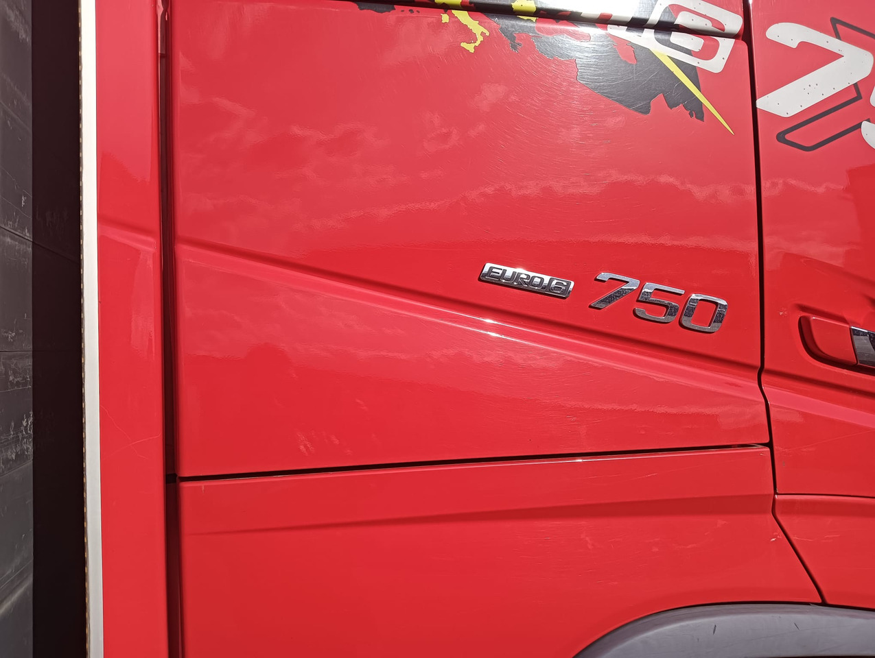 Φορτηγό με ανοιχτή καρότσα VOLVO FH16 750: φωτογραφία 16