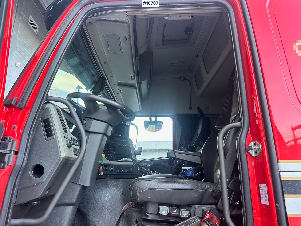 Φορτηγό με ανοιχτή καρότσα, Φορτηγό με γερανό Volvo FM: φωτογραφία 44
