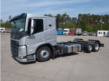 Φορτηγό σασί Volvo FM13 460 6x2  Neue RTO ,Kassbohrer, Rolfo, Rimo: φωτογραφία 2