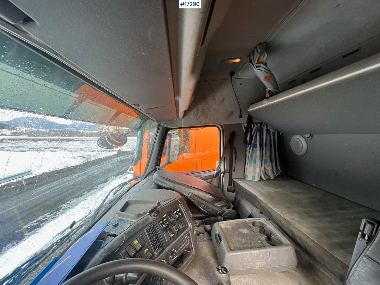 Φορτηγό σασί Volvo chassis: φωτογραφία 25