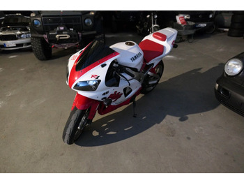 Yamaha YZF R1  - Μοτοσικλέτα