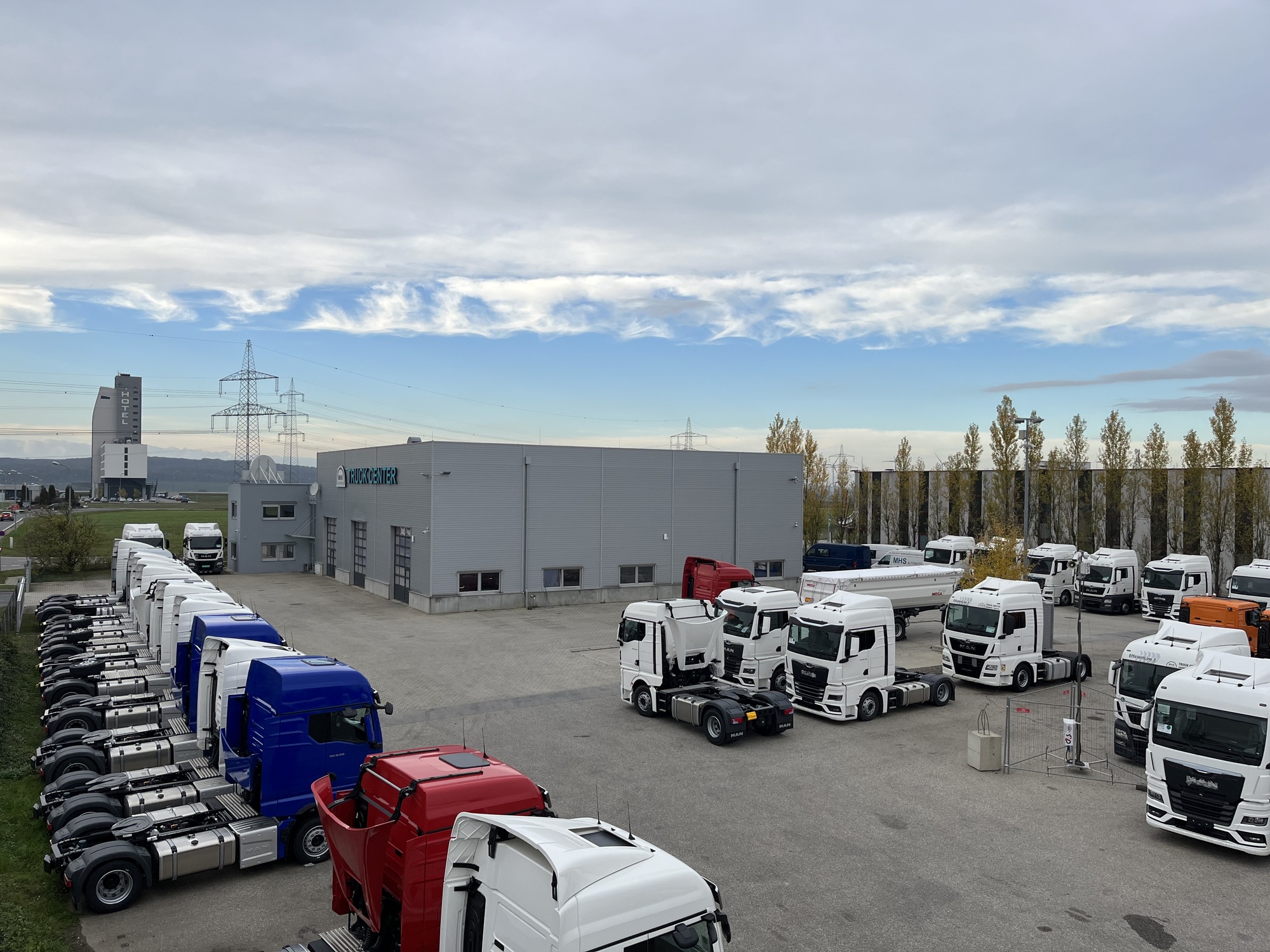 MHS Truck Center GmbH undefined: φωτογραφία 3