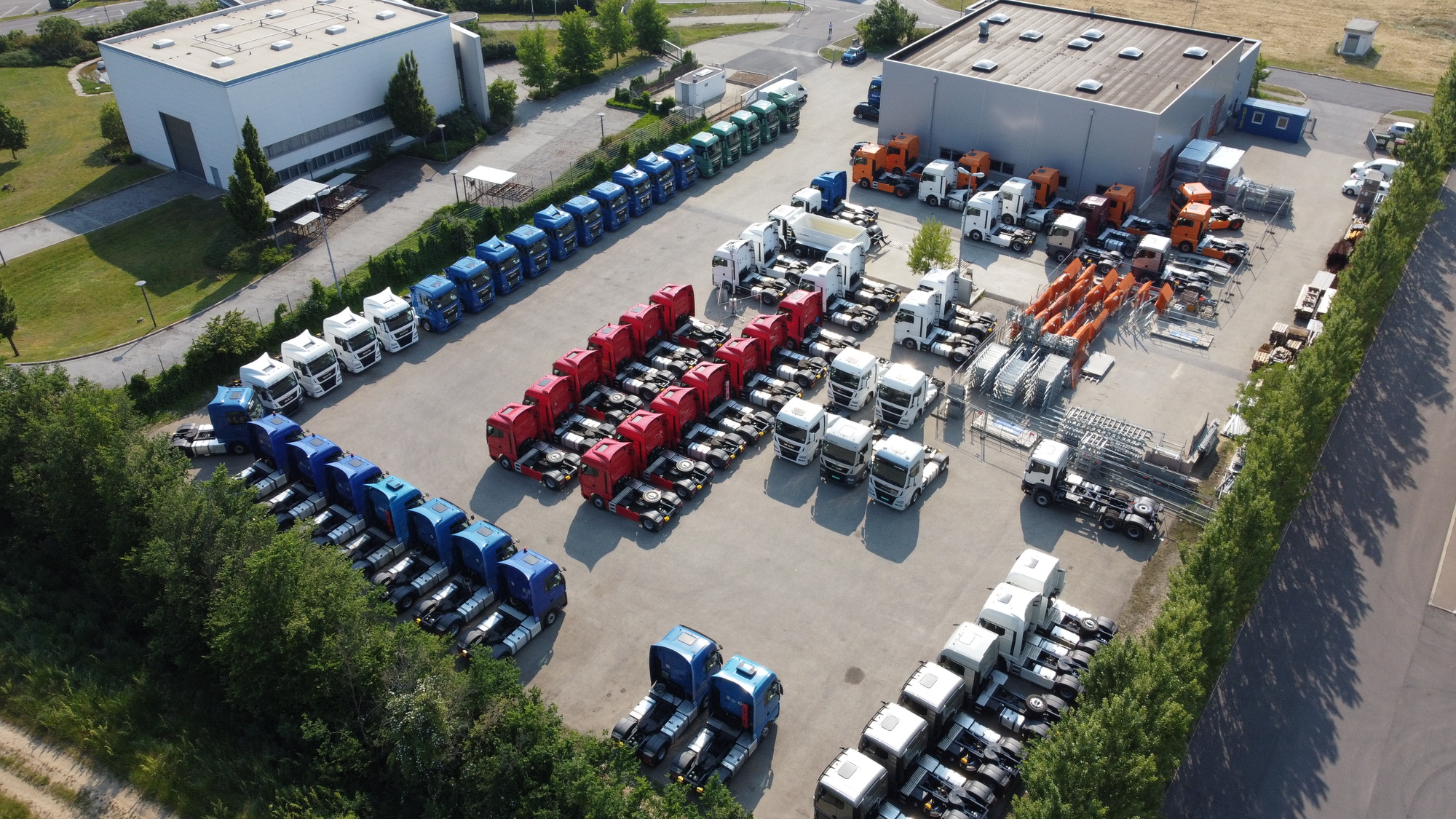 MHS Truck Center GmbH undefined: φωτογραφία 1