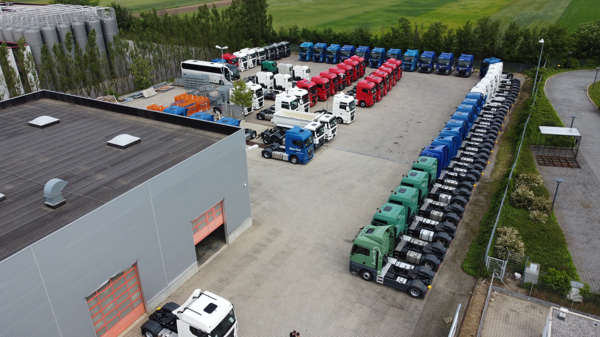 MHS Truck Center GmbH undefined: φωτογραφία 2