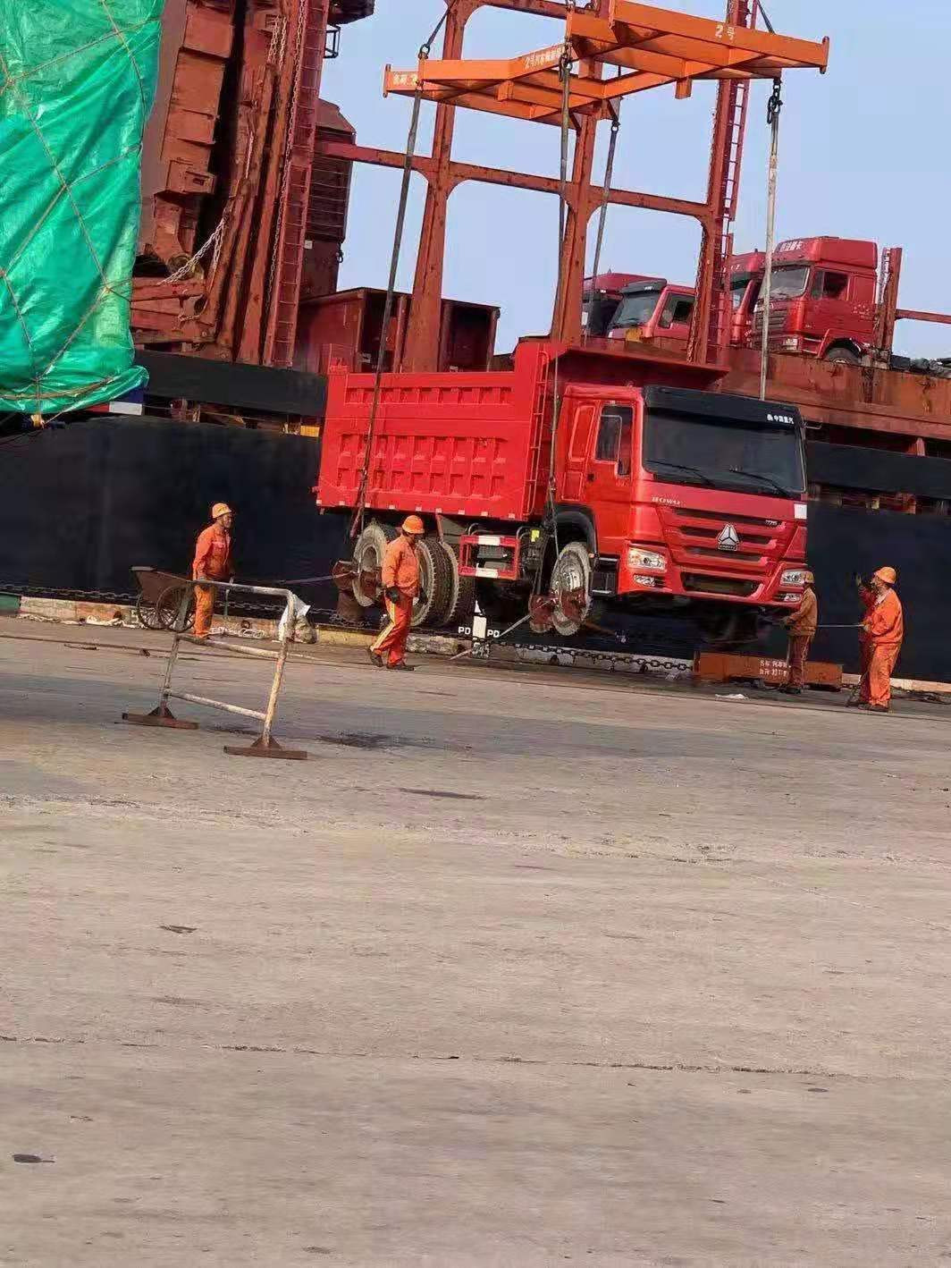 Shandong Guhong Auto Industrial CO., LTD - Φορτηγά SINOTRUK - γερανός παπαγάλος undefined: φωτογραφία 5