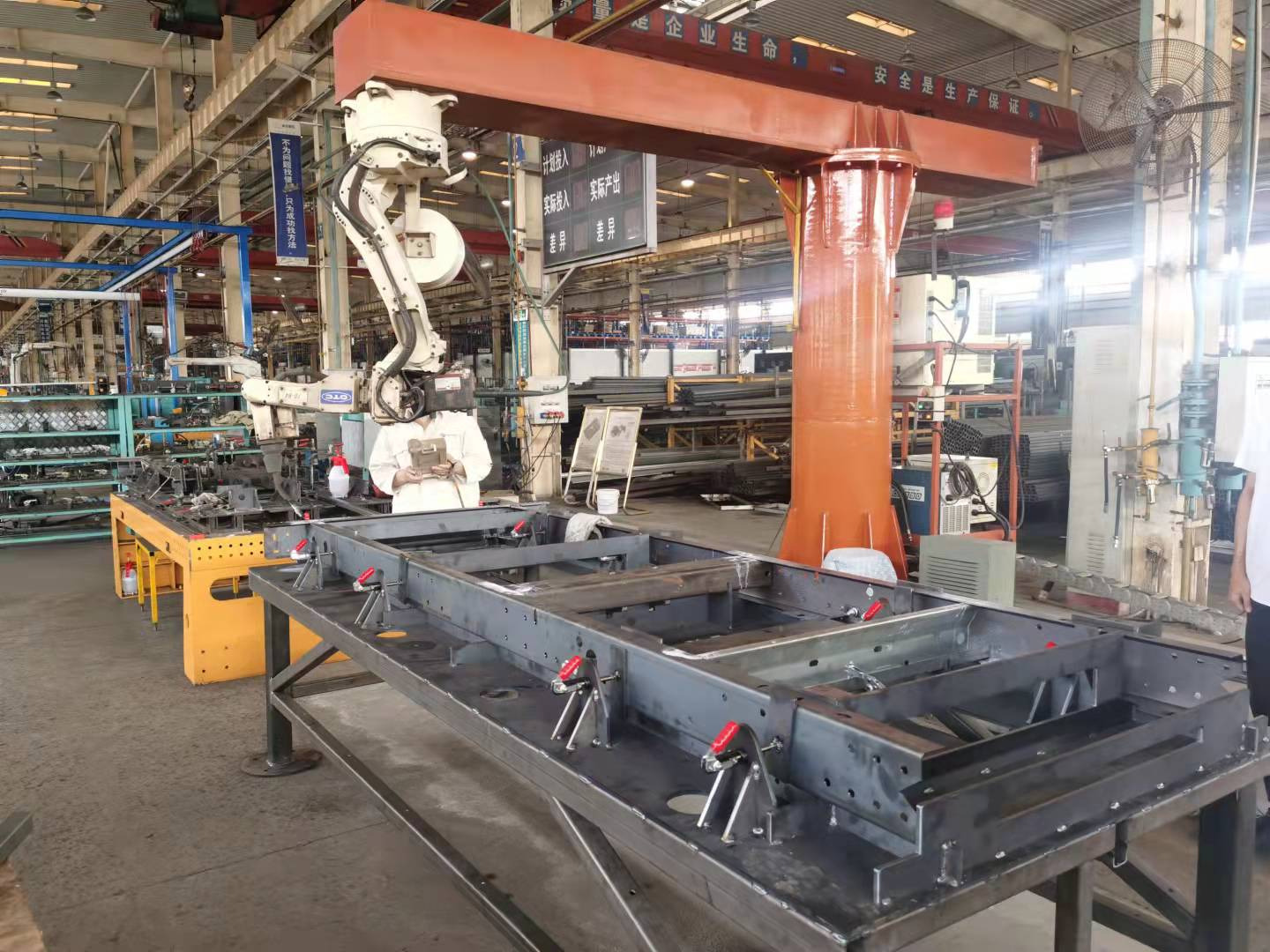 XIAMEN JUSTSUN INTELLIGENT EQUIPMENT CO., LTD - Φορτηγά - νέο, Ευρώ 5 undefined: φωτογραφία 1
