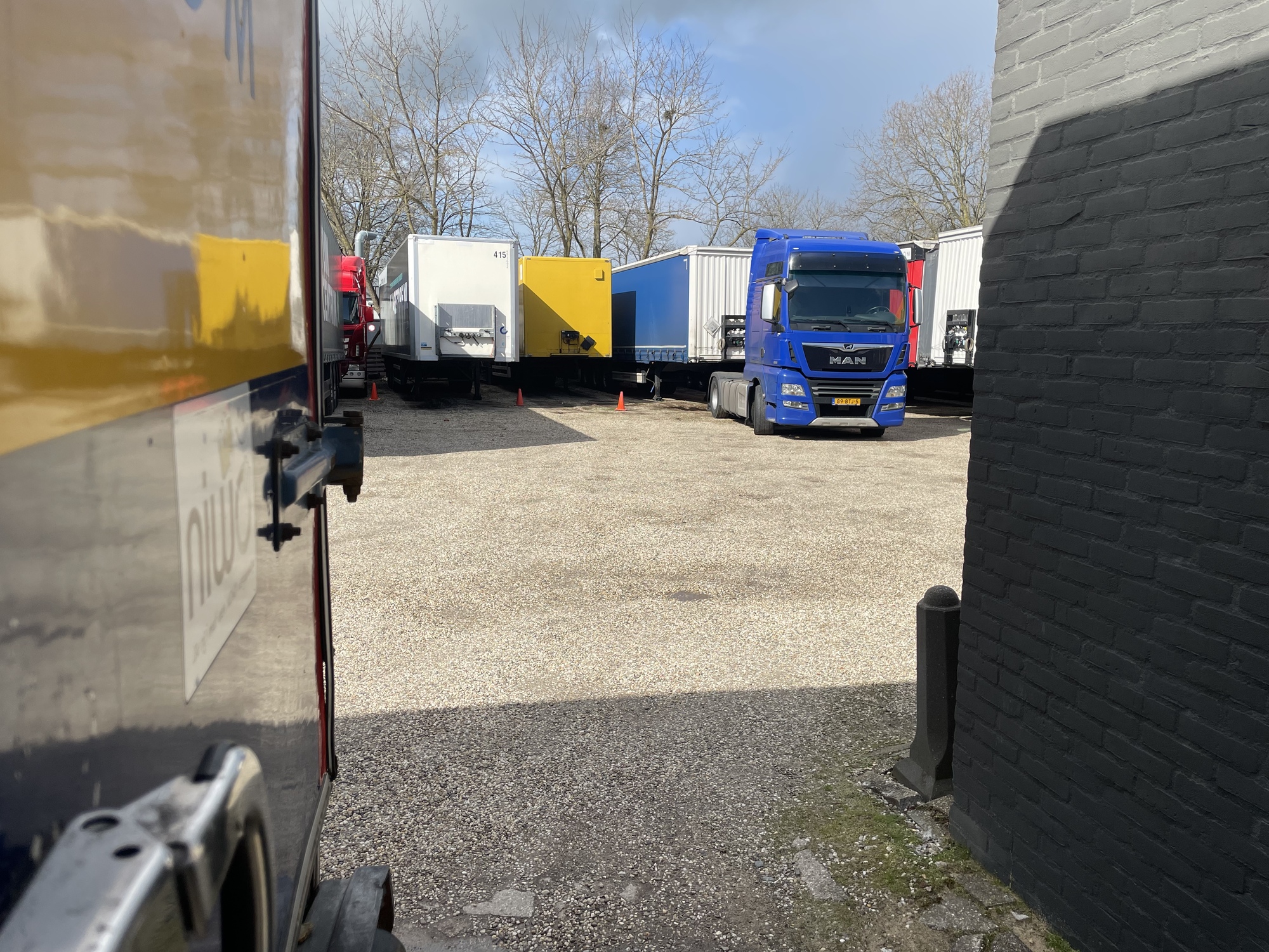 BRAAM TRUCKS & TRAILER VERHUUR B.V. undefined: φωτογραφία 22