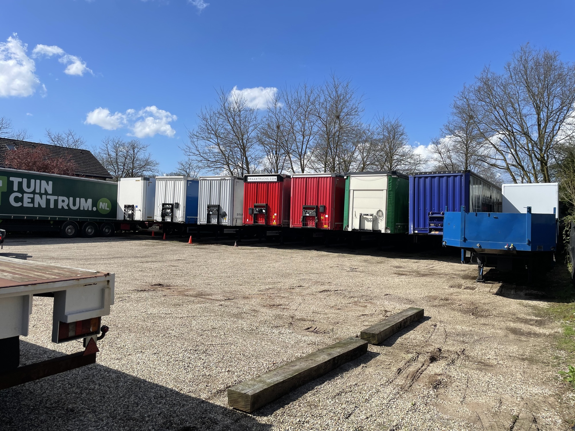 BRAAM TRUCKS & TRAILER VERHUUR B.V. undefined: φωτογραφία 16