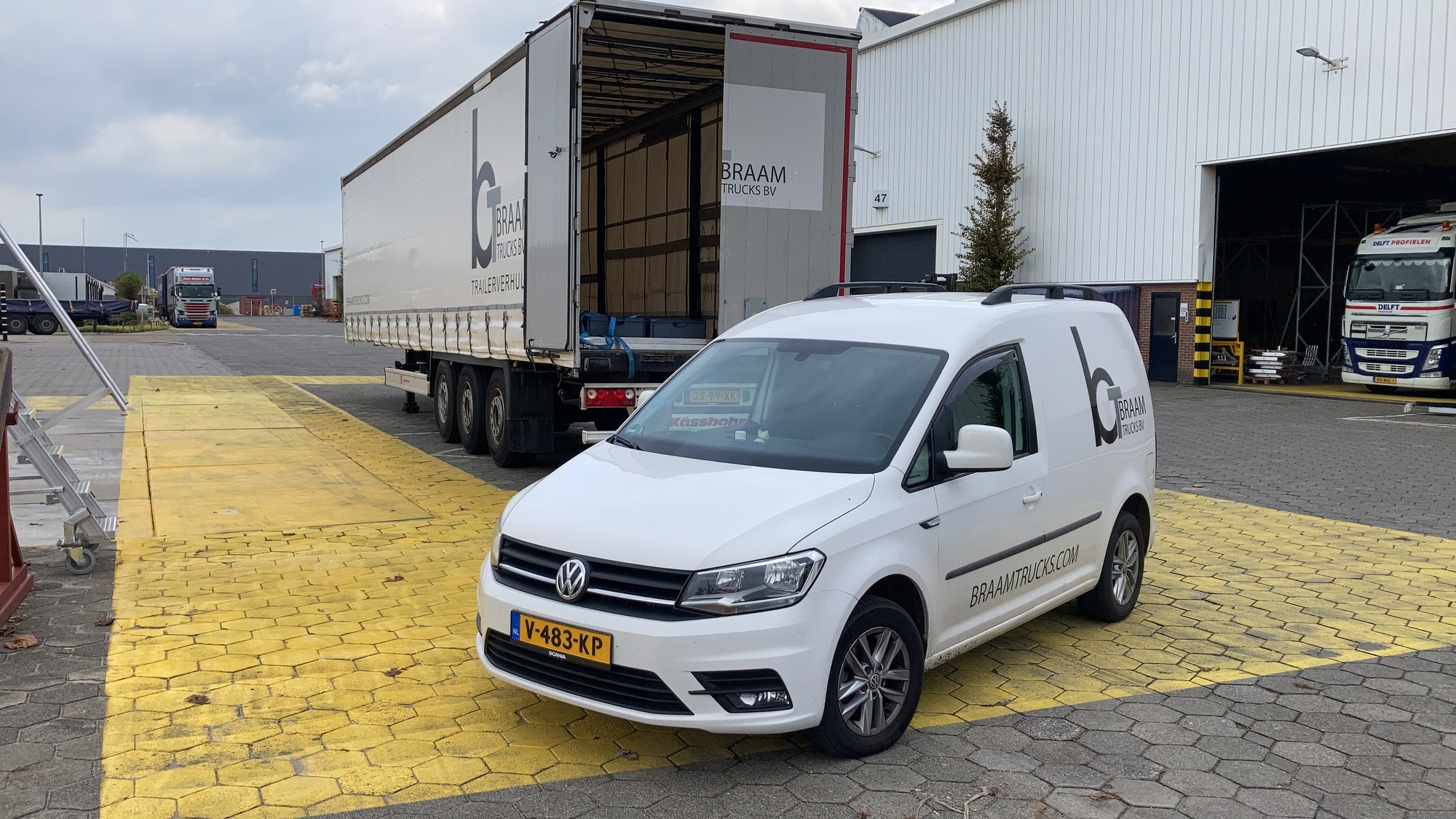 BRAAM TRUCKS & TRAILER VERHUUR B.V. undefined: φωτογραφία 14