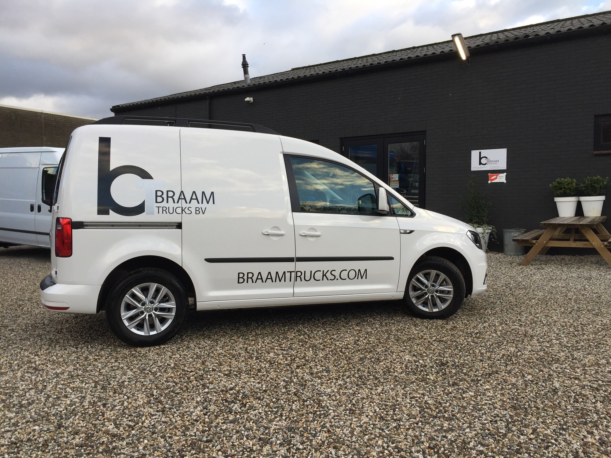 BRAAM TRUCKS & TRAILER VERHUUR B.V. undefined: φωτογραφία 2