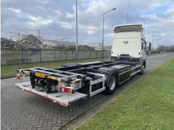 Φορτηγό μεταφοράς εμπορευματοκιβωτίων/ Κινητό αμάξωμα Mercedes-Benz Axor 1829: φωτογραφία 3 Φορτηγό μεταφοράς εμπορευματοκιβωτίων/ Κινητό αμάξωμα Mercedes-Benz Axor 1829: φωτογραφία 3