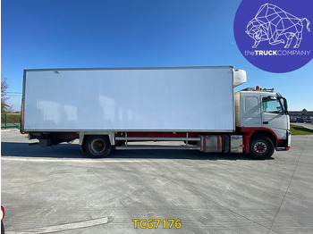 Leasing Volvo FM 330 Volvo FM 330: φωτογραφία 2
