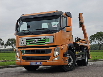 Φορτηγό καδοφόρος φορτωτής VOLVO FM 330