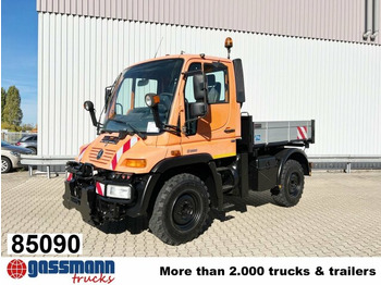 Φορτηγό με ανοιχτή καρότσα UNIMOG U300