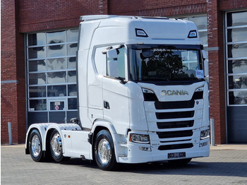 Τράκτορας SCANIA S 660 V8