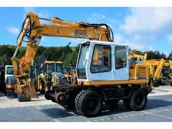 Τροχοφόρος εκσκαφέας LIEBHERR A 900