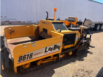 Διαστρωτήρας ασφάλτου