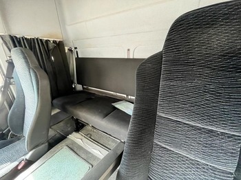 Επαγγελματικό αυτοκίνητο κόφα MERCEDES-BENZ Atego 818 L Möbelkoffer LBW Möbelkoffer gr.Fhs+Sitzreihe: φωτογραφία 3