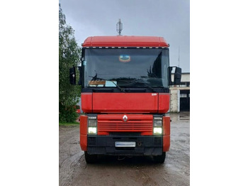 Τράκτορας RENAULT Magnum