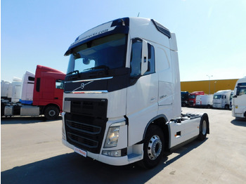 Τράκτορας VOLVO FH