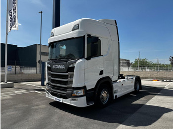 Τράκτορας SCANIA R 450