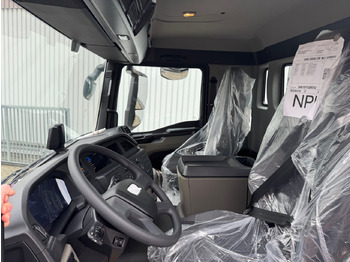 Interior photo 1: Καινούριο Φορτηγό σασί MAN TGS 33.440 6x4 BB TGS 33.440 6x4 BB Interior photo 1: Καινούριο Φορτηγό σασί MAN TGS 33.440 6x4 BB TGS 33.440 6x4 BB