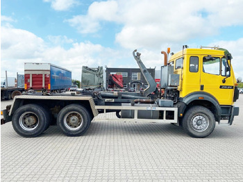 Φορτηγό φόρτωσης γάντζου MERCEDES-BENZ SK 2631