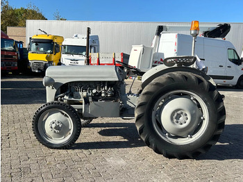 Τρακτέρ MASSEY FERGUSON