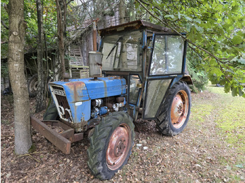 Τρακτέρ FORD