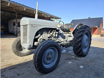 Τρακτέρ MASSEY FERGUSON