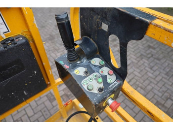 Ψαλιδωτό ανυψωτικό Haulotte Compact 8 Electric, 8.2m Working Height, 350kg Cap: φωτογραφία 5
