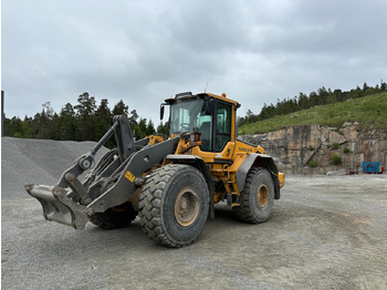 Ελαστιχοφόρος φορτωτής VOLVO L120F